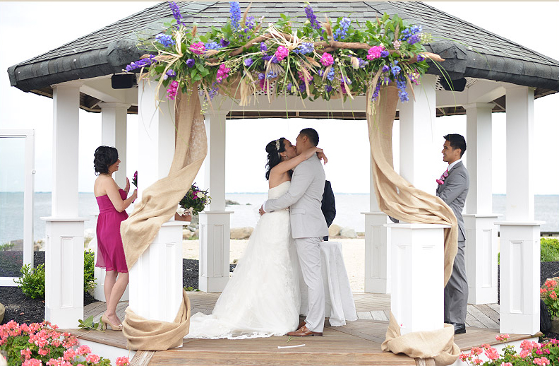 Photo: Wedding Ceremony Waterfront