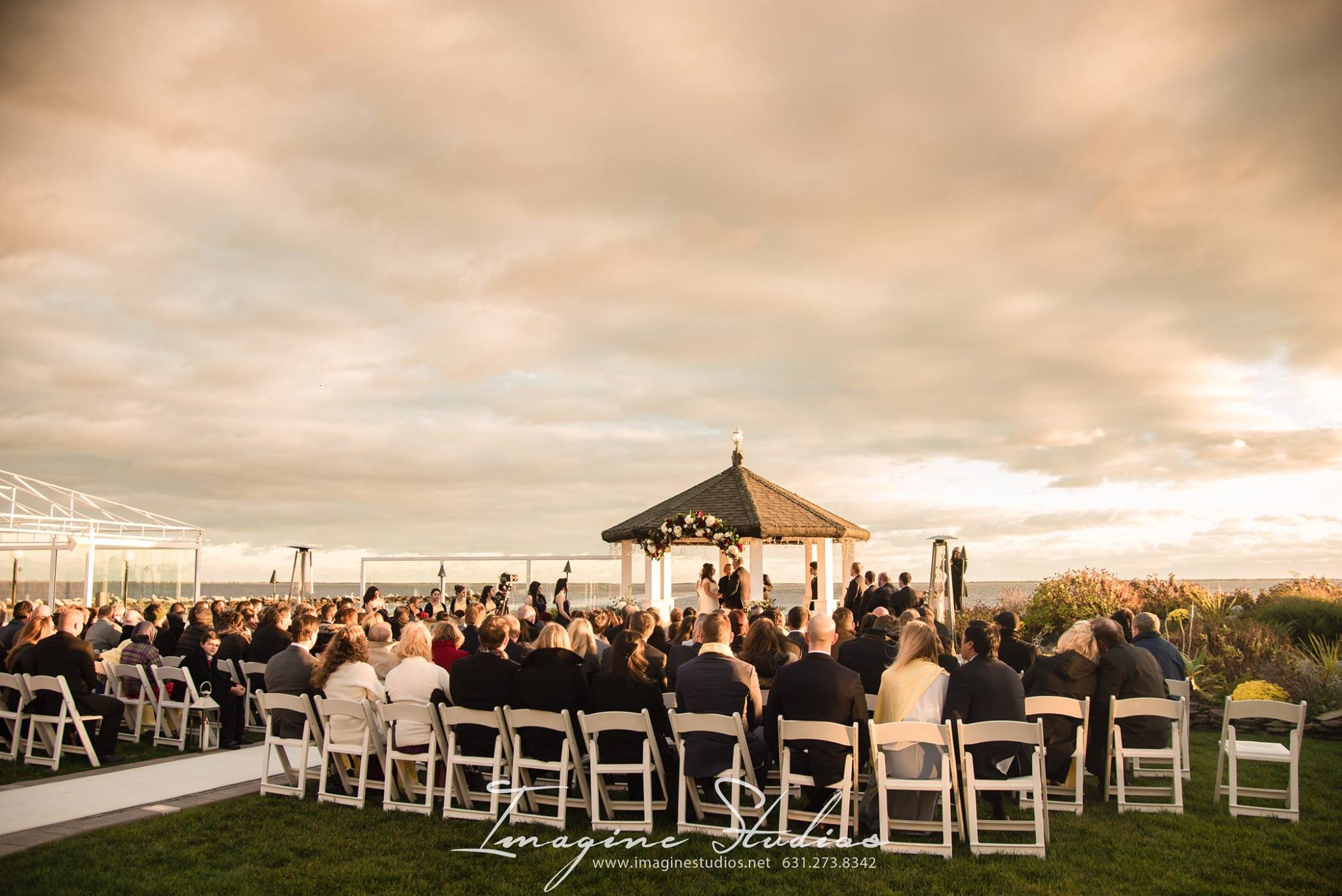 Photo: Wedding Ceremony Waterfront