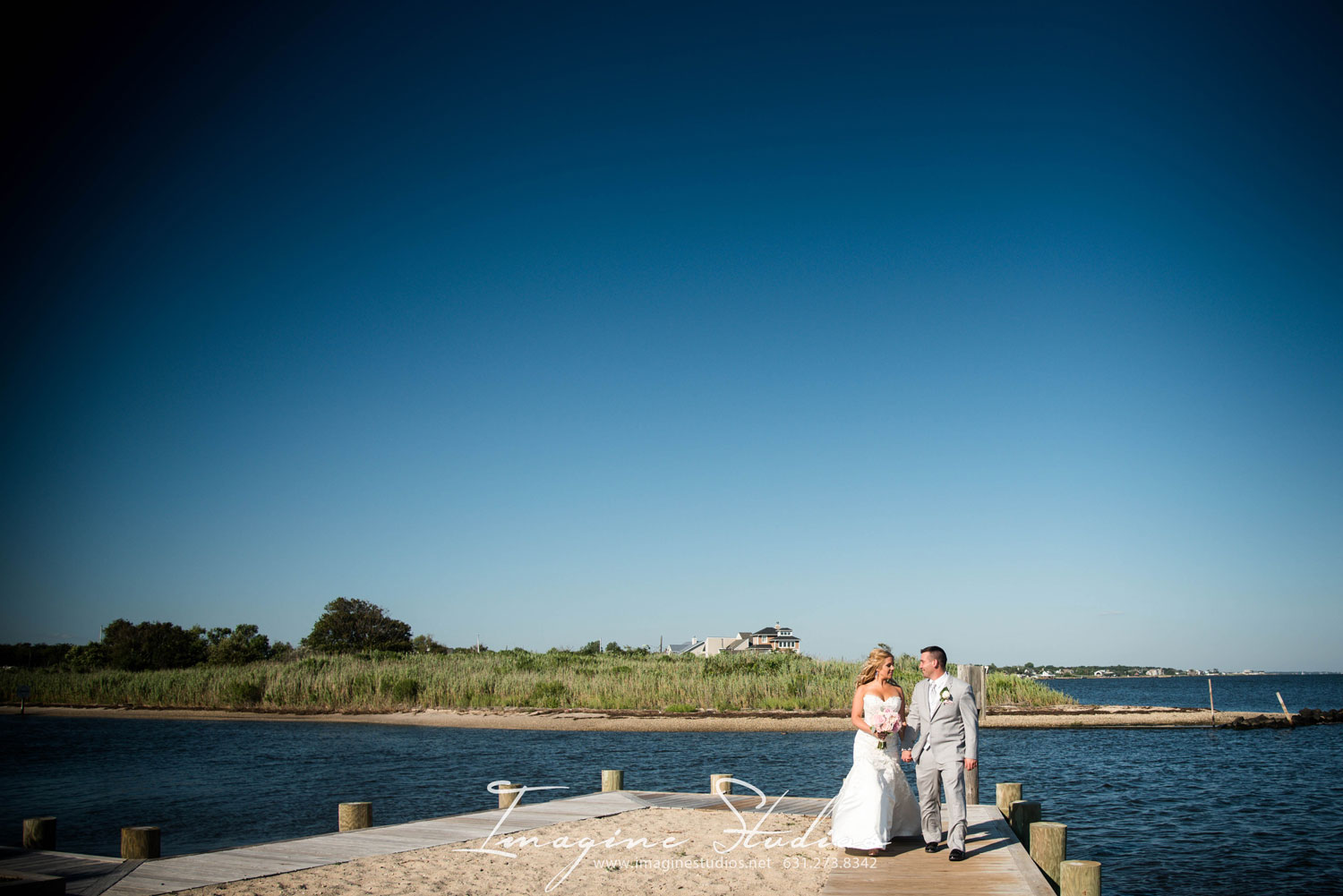 Photo: Wedding Ceremony Waterfront