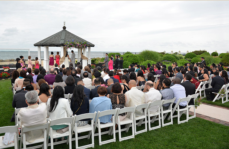 Photo: Wedding Ceremony Waterfront